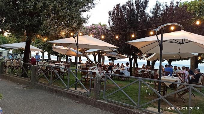 Locanda Da Otello Марта Екстер'єр фото